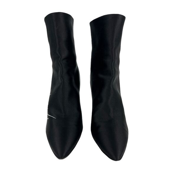 Manolo Blahnik + Vetements Printed Satin Ankle Boots In Black - Picture 7 of 16
